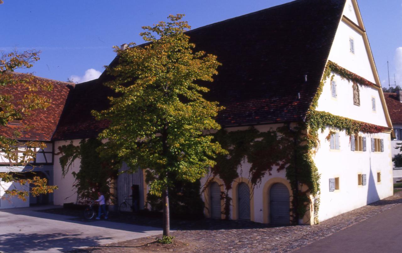 Markgräflich Badischer Gasthof Schwanen Salem  Exterior foto