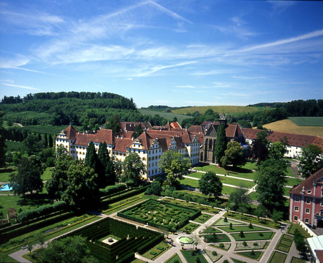 Markgräflich Badischer Gasthof Schwanen Salem  Exterior foto