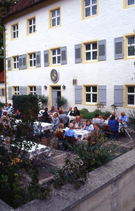 Markgräflich Badischer Gasthof Schwanen Salem  Exterior foto