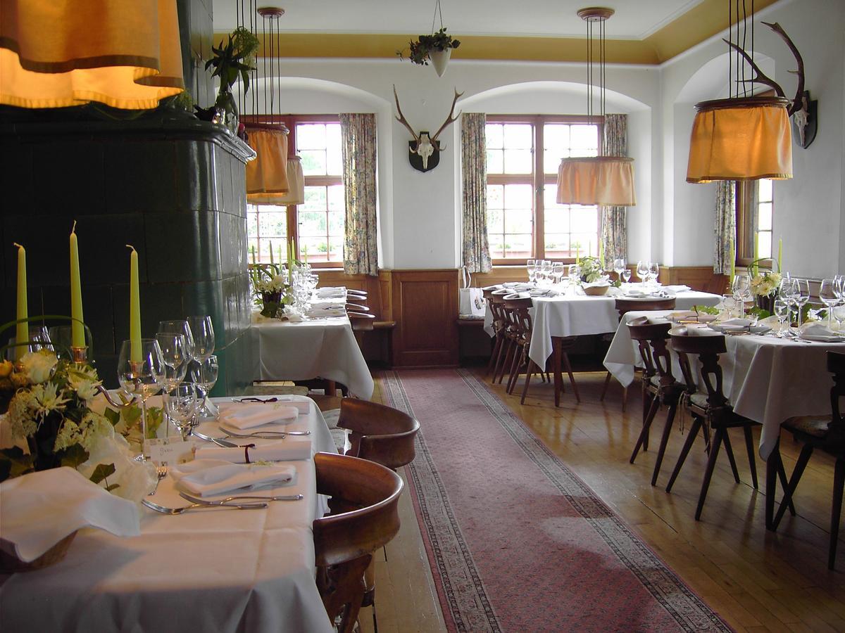 Markgräflich Badischer Gasthof Schwanen Salem  Exterior foto